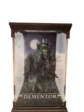 Harry Potter The Noble Collection Magic Creatures No. 7 Dementor Display Decor